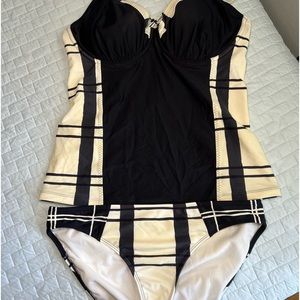 Athleta tankini cream/black